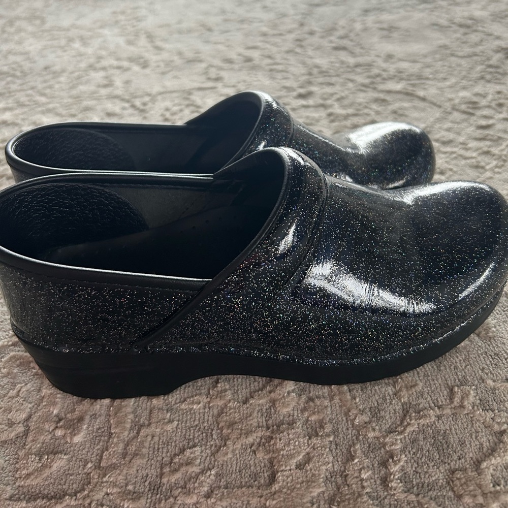 Sparkly Danskos